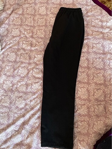 Siyah pantalon kumaş