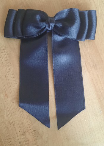 Siyah Parlak Saten Fiyonk Saç Aksesuarı - Görsel 2