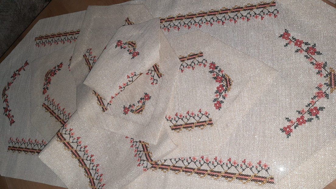 Nakışlı Beyaz Kumaş Seti - Görsel 2