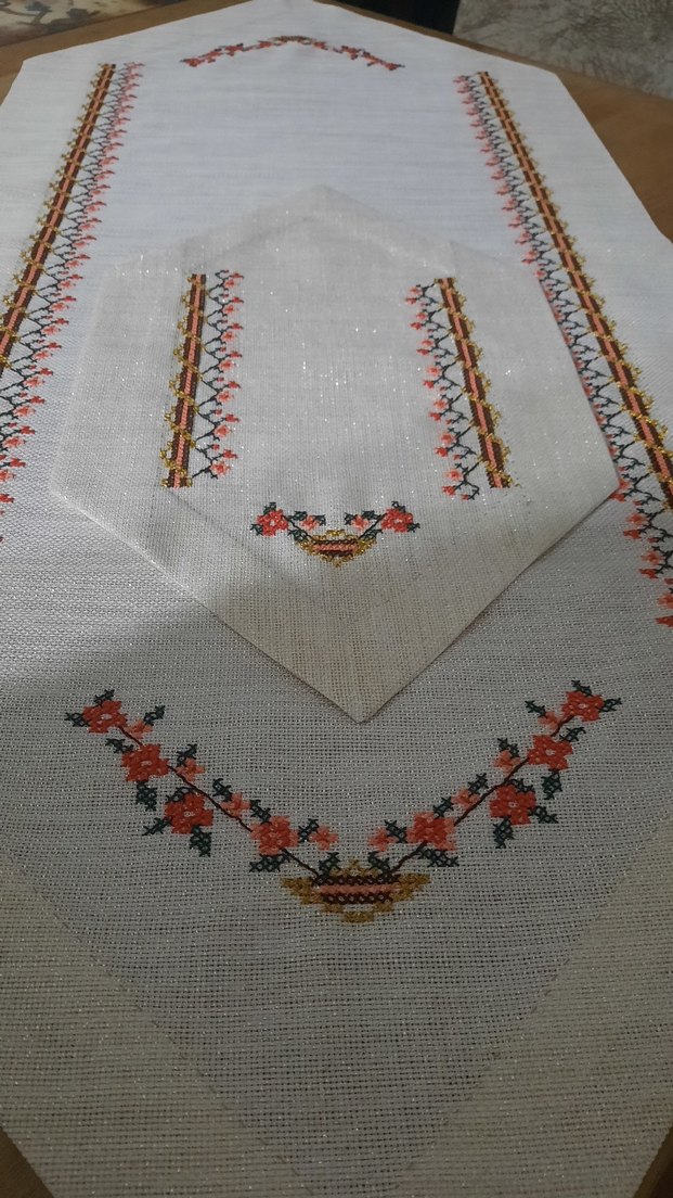 Nakışlı Beyaz Kumaş Seti - Görsel 4