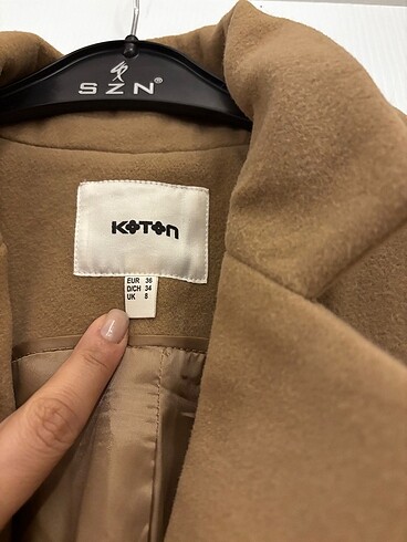 Koton Kahvenin en güzel tonu kaşe yelek