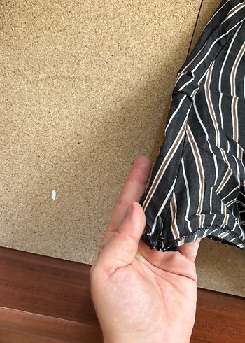 s Beden Çizgili Siyah Keten Halter Yaka Midi Elbise