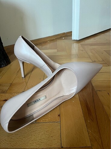Desa Stiletto
