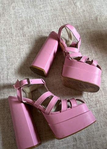 Pembe Kemerli Platform Topuklu Kadın Ayakkabı - Görsel 3