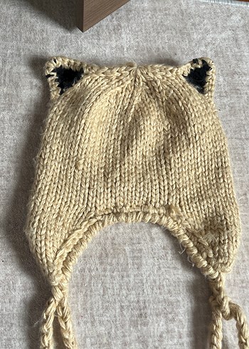 Bej Örgü Kulaklı Bere - Görsel 2