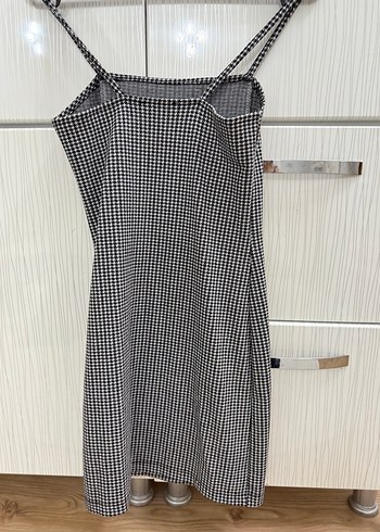 Gri Kareli İnce Askılı Midi Elbise - Görsel 2