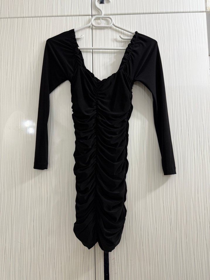 Uzun Siyah Gotik Drapeli Kadın Abiye Elbise - Görsel 3