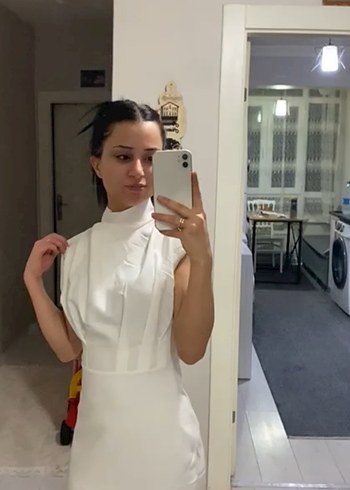 s Beden beyaz Renk Beyaz V Yaka Kolsuz Kalem Elbise