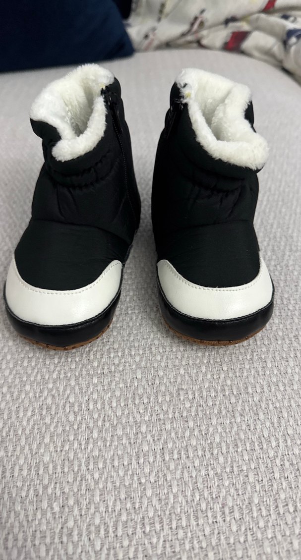 Kürklü Erkek Bebek Botu Siyah Beyaz - Görsel 2