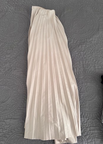 Bej Pilili Uzun Kadın Etek - Görsel 3