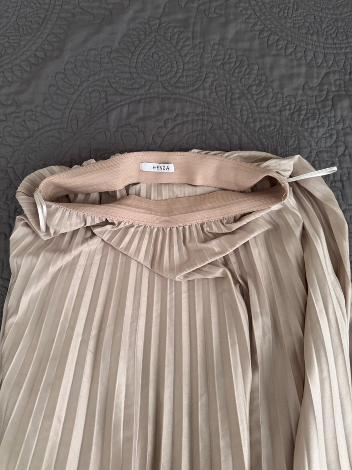 Bej Pilili Uzun Kadın Etek - Görsel 2