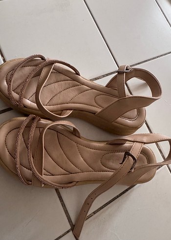 Bej  Süet Dolgu Topuklu Sandalet - Görsel 6