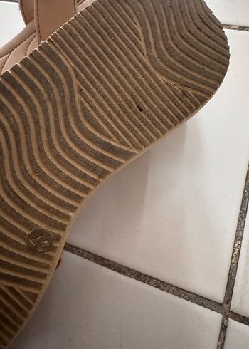 Bej  Süet Dolgu Topuklu Sandalet - Görsel 5