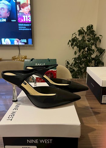 Nine West Nine West Kadın Siyah Stiletto Topuklu Ayakkabı
