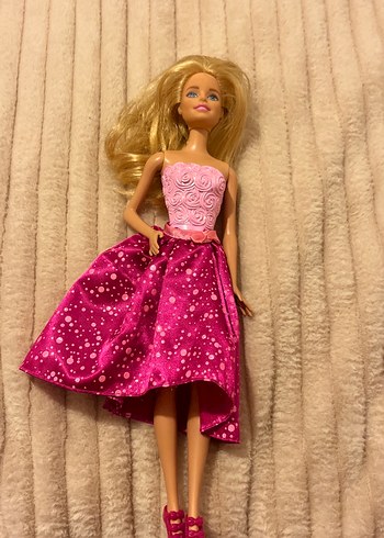 Barbie Bebek