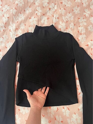 Trendyol & Milla Siyah asimetrik crop
