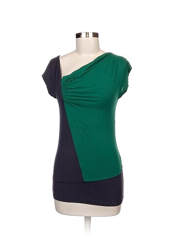 Beymen Bluz %70 İndirimli.