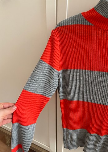 Gri ve Turuncu Çizgili Balıkçı Yaka Kadın Kazak - Görsel 3