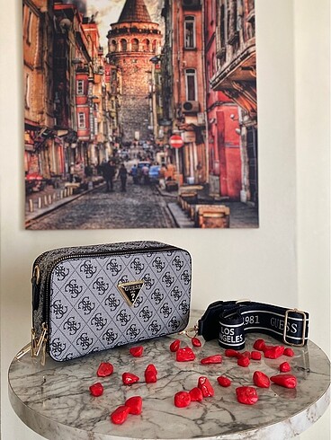 GUESS kadın çanta