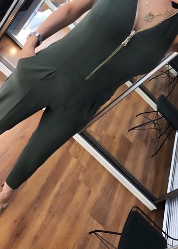 V Yaka Fermuarlı Koyu Haki Kadın Tulum - Görsel 2