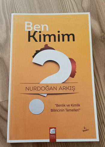 Ben Kimim - Nurdoğan Arkış