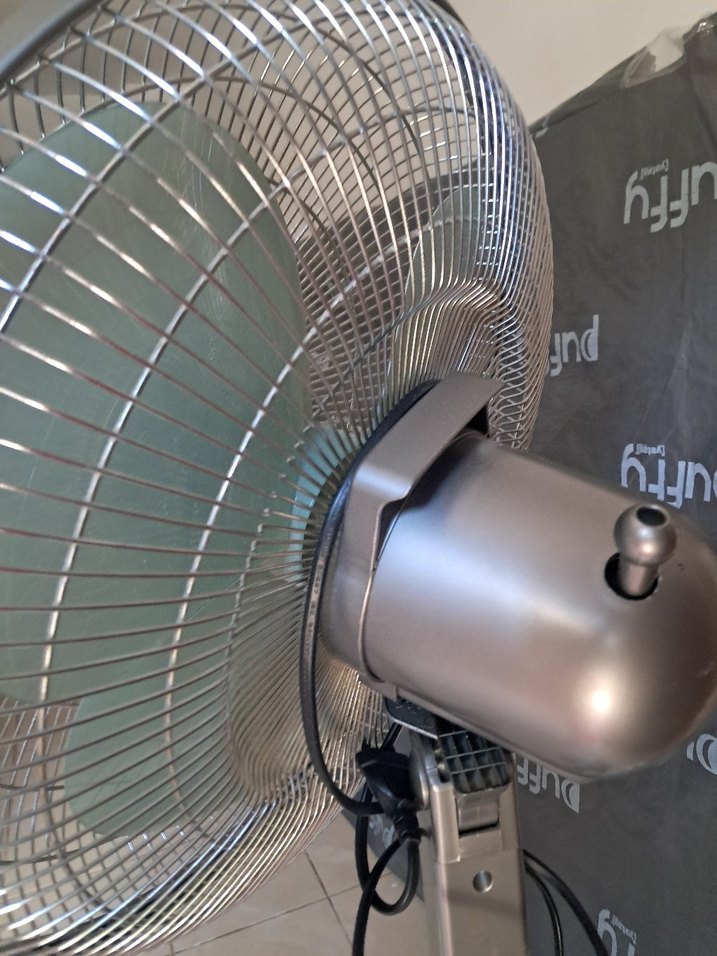 Gri Metal Gövde Masaüstü Vantilatör - Görsel 2