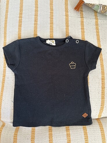 Siyah tshirt