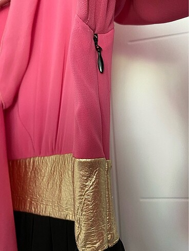 Krep kumaş iki renkli gold detaylı elbise - Görsel 5