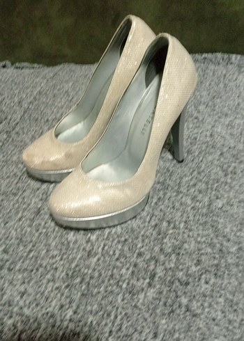 Art Shoes Bej Yılan Desenli İnce Topuklu Kadın Ayakkabı