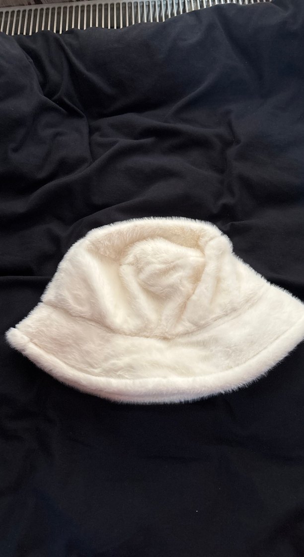 Beyaz Kadın Kürk Detaylı Şapka - Görsel 4