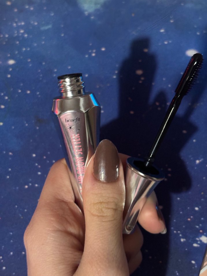 Benefit 24 Saat Kalıcı Kahverengi Kaş Maskarası - Görsel 2