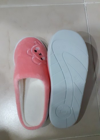 Pembe Kadın Ev Terliği Ayıcık Desenli 36\37 numara