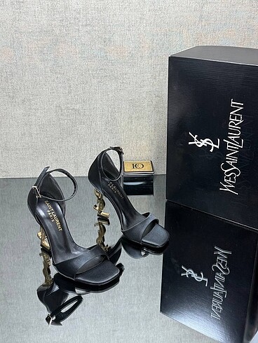 universal Beden YSL?den Yeni Koleksiyon