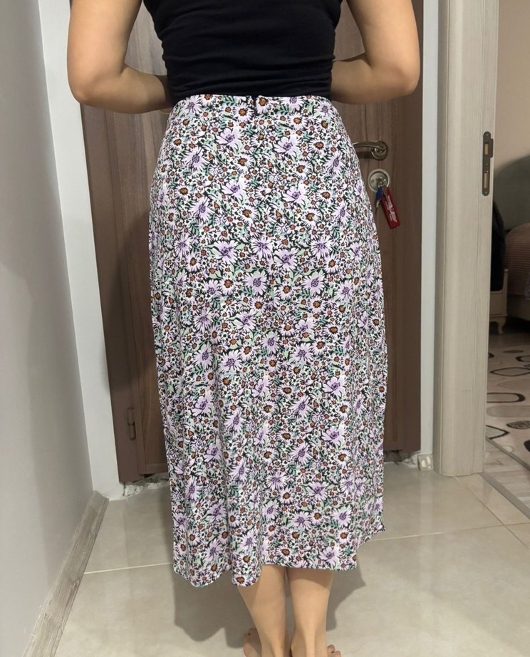 Çiçek Desenli Ömden Yırtmaçlı Bohem Midi Etek - Görsel 3