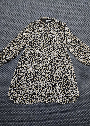 Uzun Kollu Düğmeli Çiçek Desenli Elbise - Görsel 2