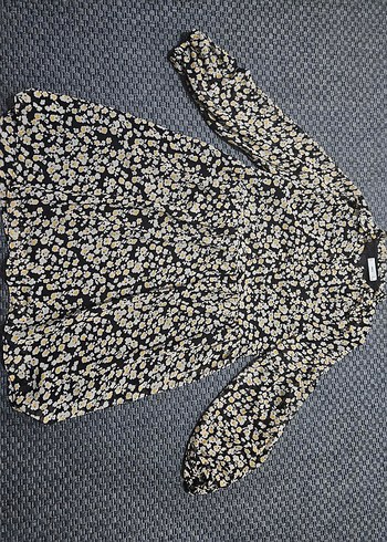 Uzun Kollu Düğmeli Çiçek Desenli Elbise - Görsel 3