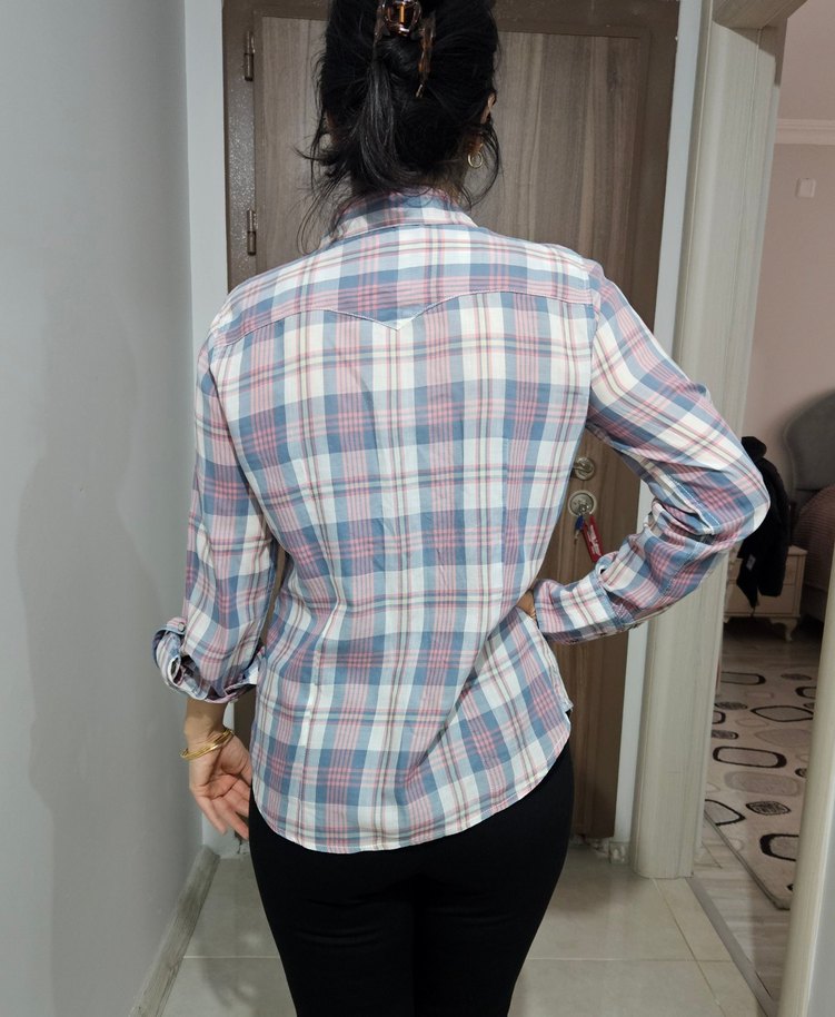 Kadın Pamuklu Kareli Gömlek - Görsel 4