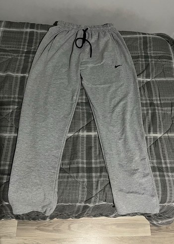 Nike Gri Melanj Esofman Alti