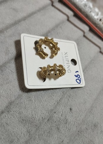 Accessorize Xuping Mini Altın Boncuklu kıkırdak küpe