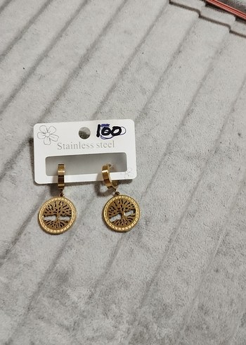 Beden Zincir Detaylı Altın Renk Mini Küpe