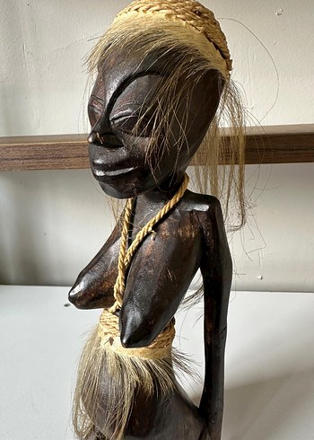 Koyu Kahverengi Ahşap Kadın Figürü - Görsel 3