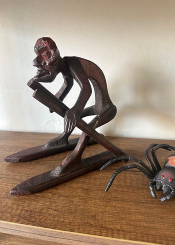 Karanlık Kahverengi Ahşap Figürin - Görsel 2