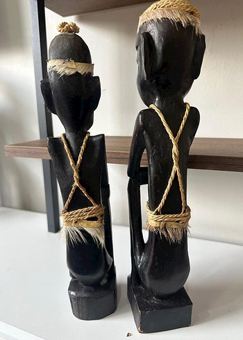 El Yapımı Siyah Ahşap Figürin Seti - Görsel 3