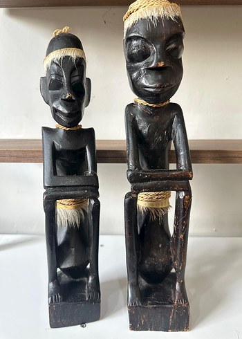 El Yapımı Siyah Ahşap Figürin Seti - Görsel 2