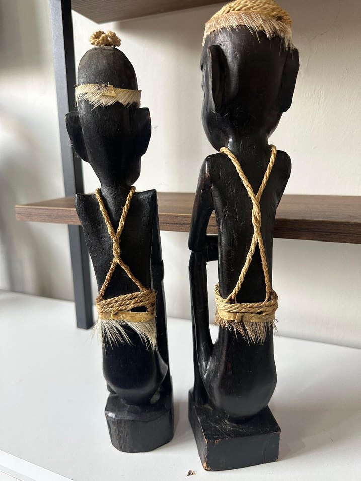 El Yapımı Siyah Ahşap Figürin Seti - Görsel 3