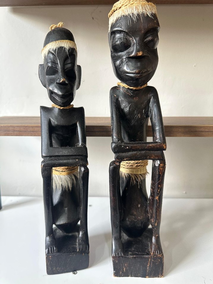 El Yapımı Siyah Ahşap Figürin Seti - Görsel 2