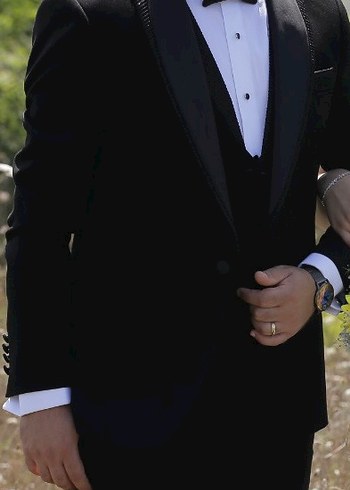 Klasik Siyah Düğmeli Damat Takımı