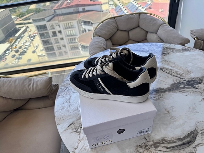 Guess erkek spor ayakkabı - Görsel 2