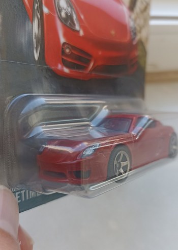 Kırmızı Matchbox Porsche Cayman