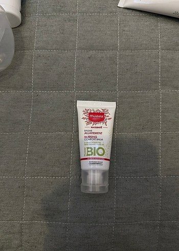 Mustela Bio Göğüs Ucu Kremi